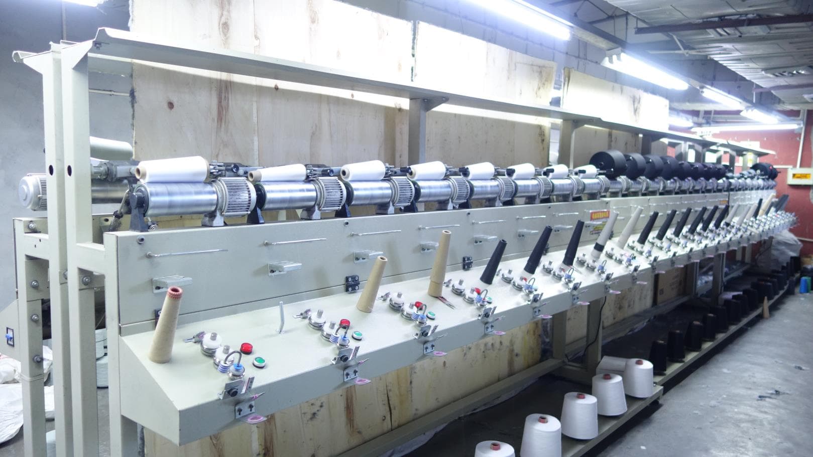 Yarn preparation equipment supporting sock manufacturing